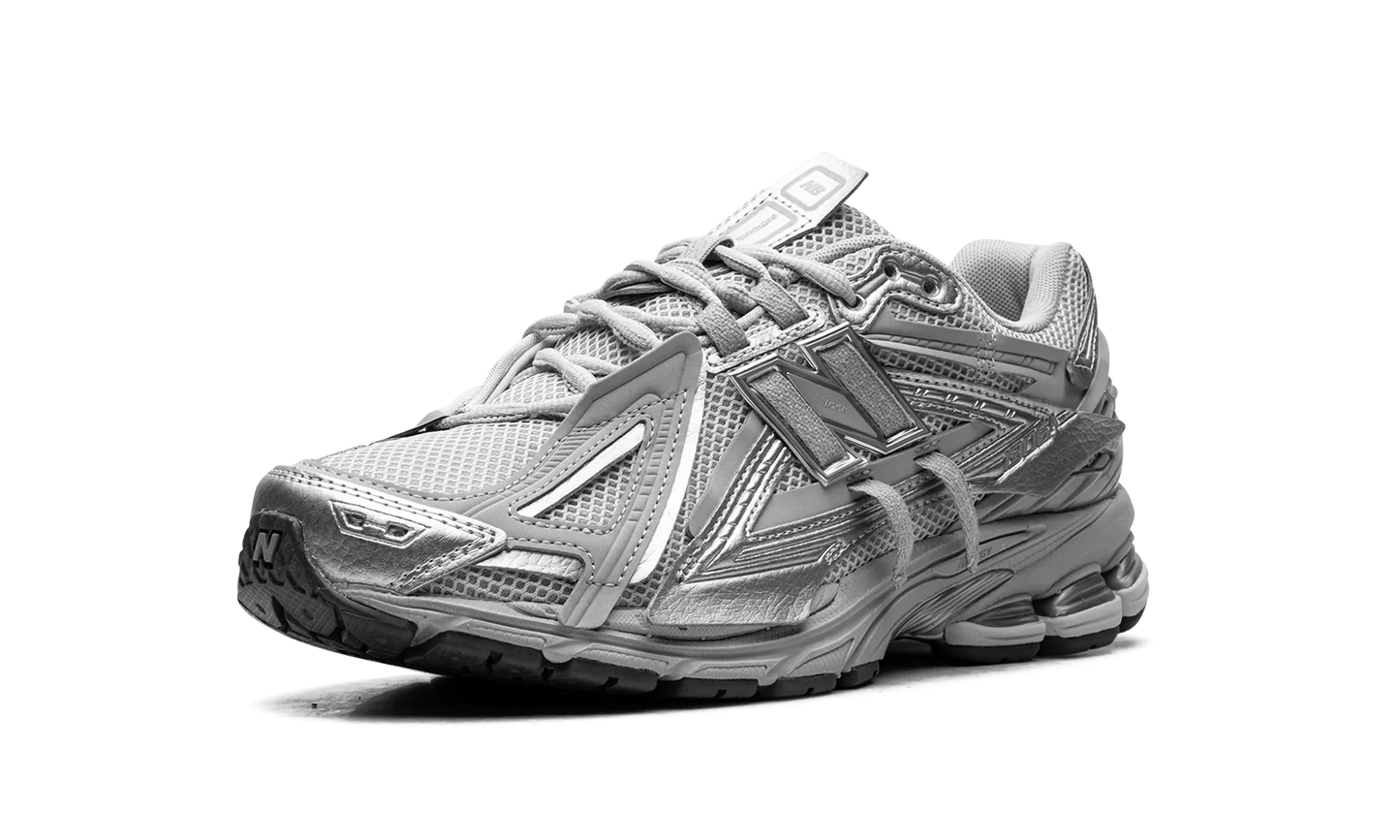 New Balance 1906A Concrete Silver Metallic