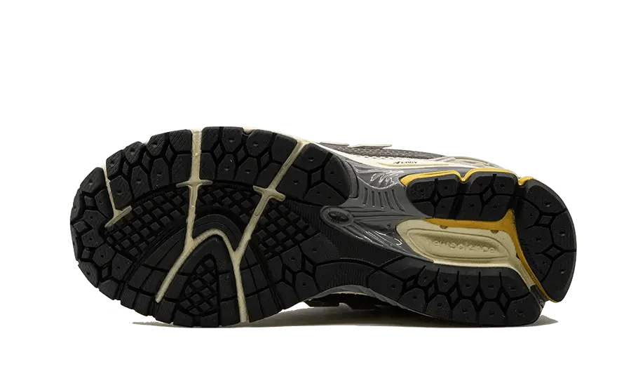 New Balance 1906R Licorice