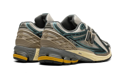 New Balance 1906R Metallic Teal