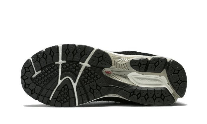 New Balance 2002R Protection Pack Black