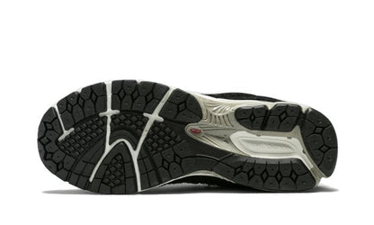 New Balance 2002R Protection Pack Black