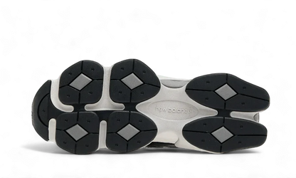 New Balance 9060 Black Phantom Magnet Silver Metallic