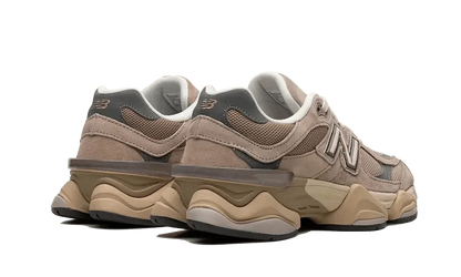 New Balance 9060 Driftwood Castlerock