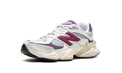 New Balance 9060 Magenta
