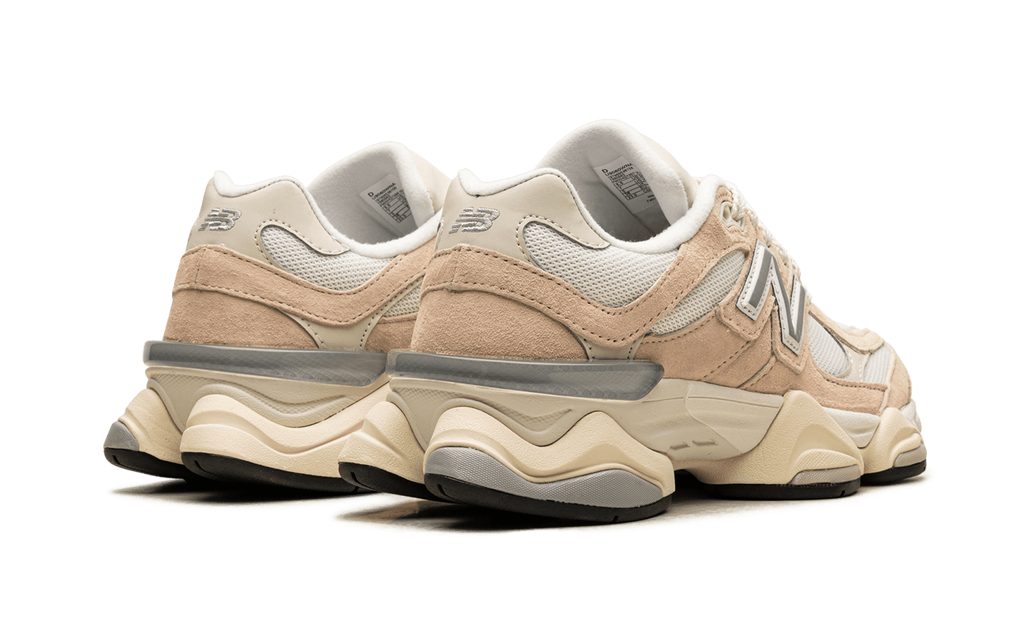 New Balance 9060 Vintage Rose