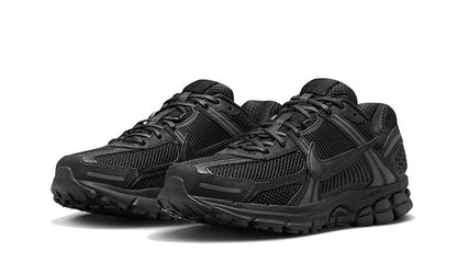 Nike Vomero 5 Triple Black