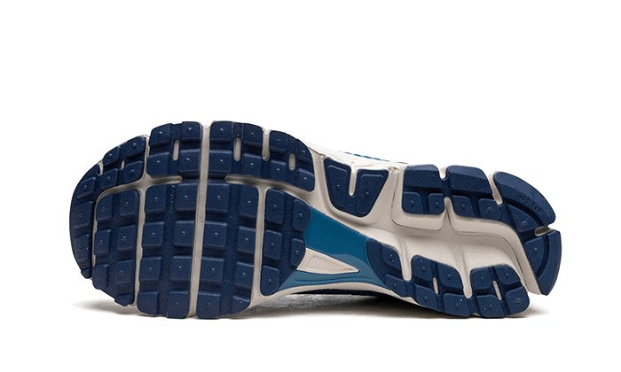 Nike Zoom Vomero 5 Worn Blue