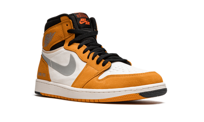 Air Jordan 1 Retro High Element Gore-Tex Light Curry