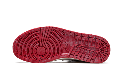 Air Jordan 1 Retro High OG Chicago Lost and Found