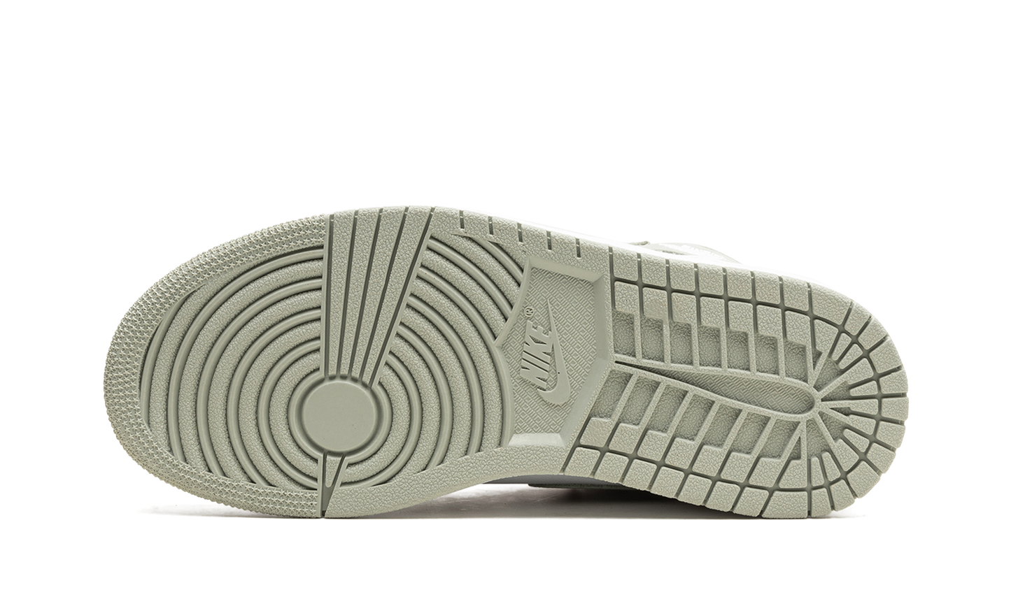 Air Jordan 1 Retro High OG Seafoam