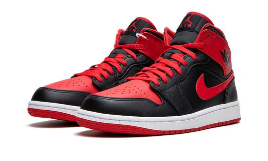 Air Jordan 1 Mid Alternate Bred (2022)