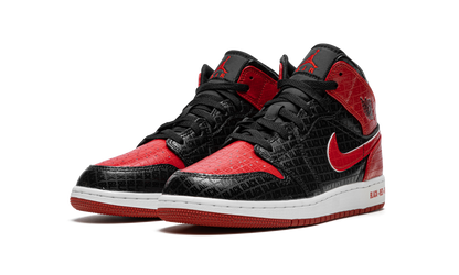 Air Jordan 1 Mid Bred Text