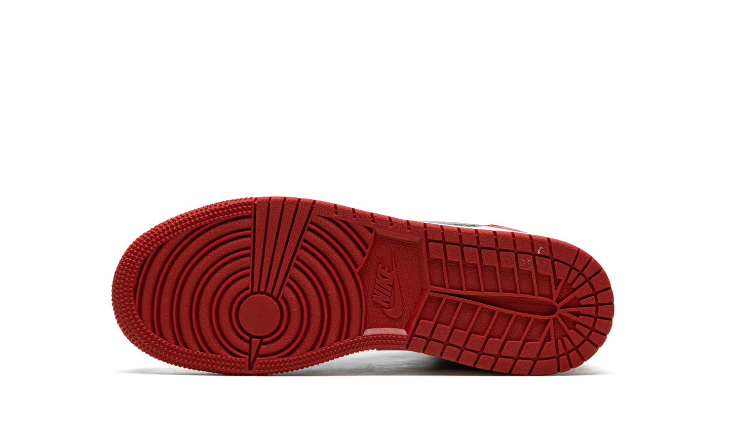 Air Jordan 1 Mid Bred Text