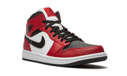 Air Jordan 1 Mid Chicago Toe