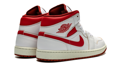 Air Jordan 1 Mid SE Dune Red
