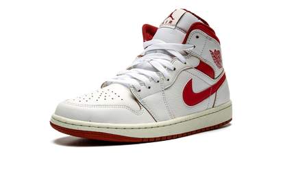Air Jordan 1 Mid SE Dune Red