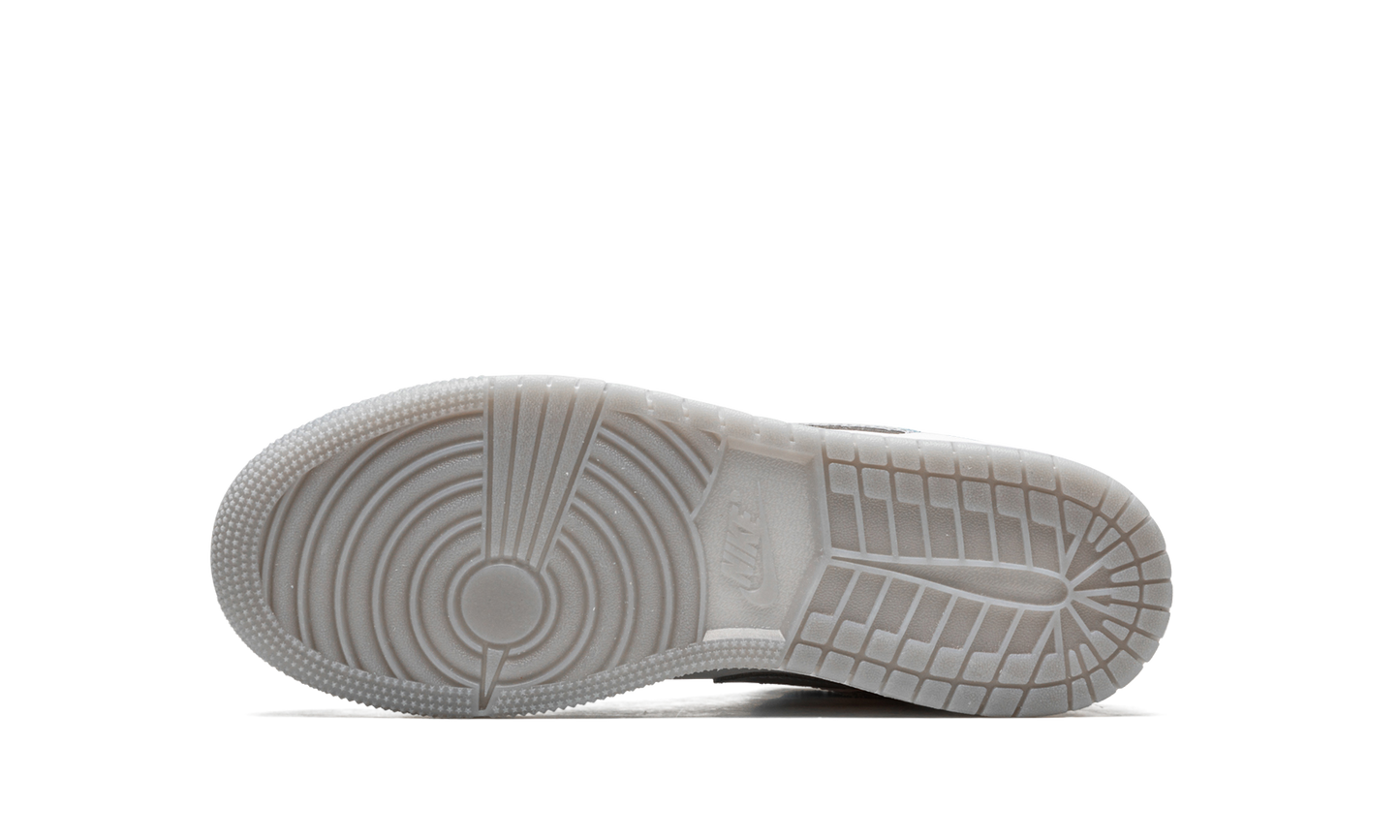 Air Jordan 1 Mid SE French Blue Light Steel