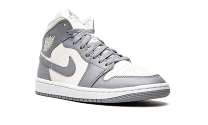 Air Jordan 1 Mid Stealth