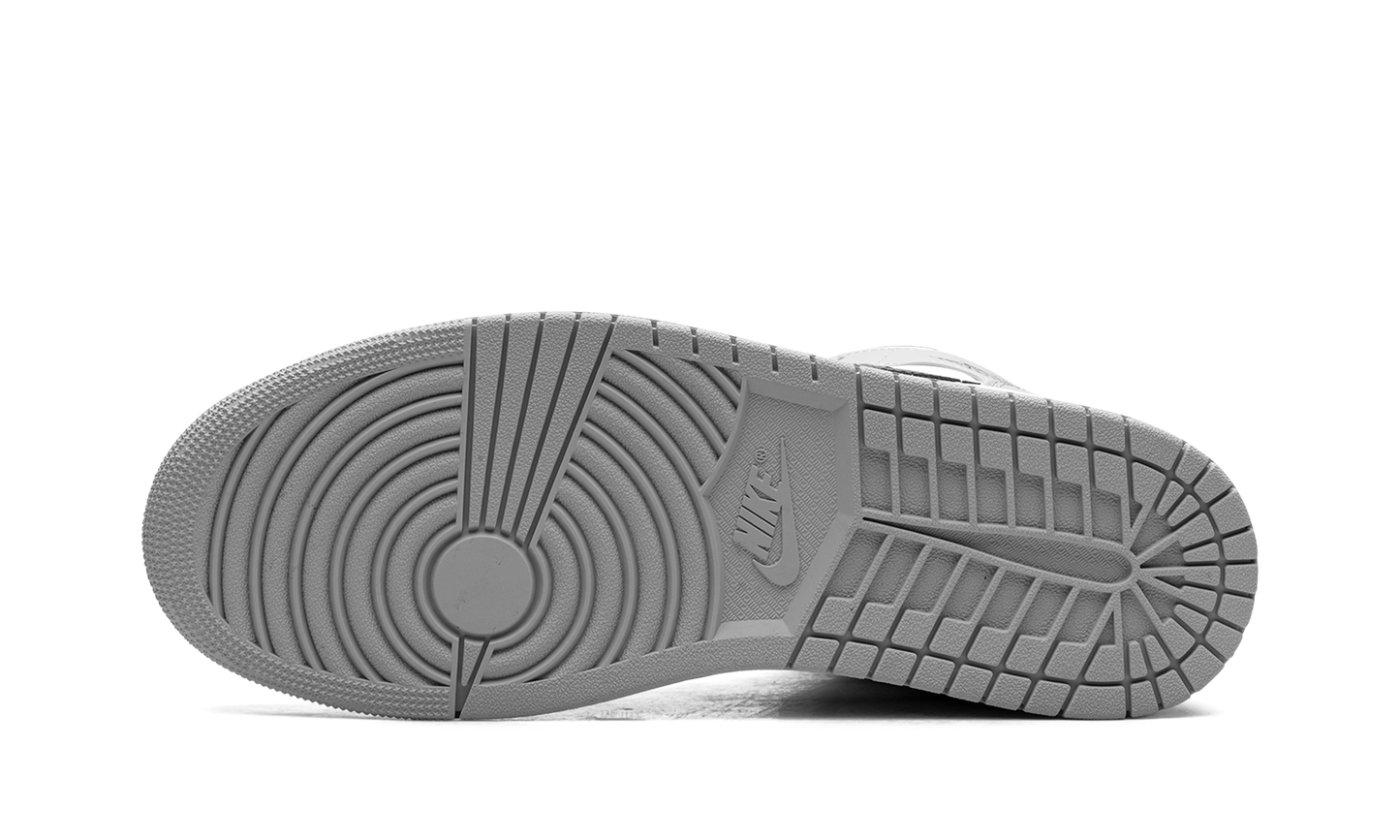 Air Jordan 1 Mid Light Smoke Grey