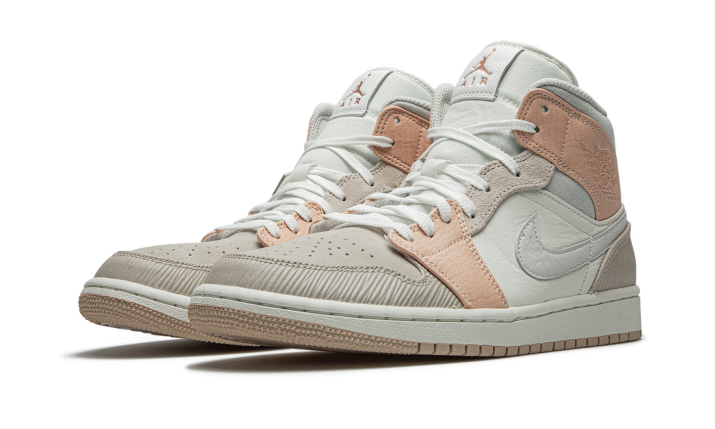 Air Jordan 1 Mid Milan