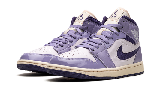 Air Jordan 1 Mid SE Chenille Sky J Light Purple