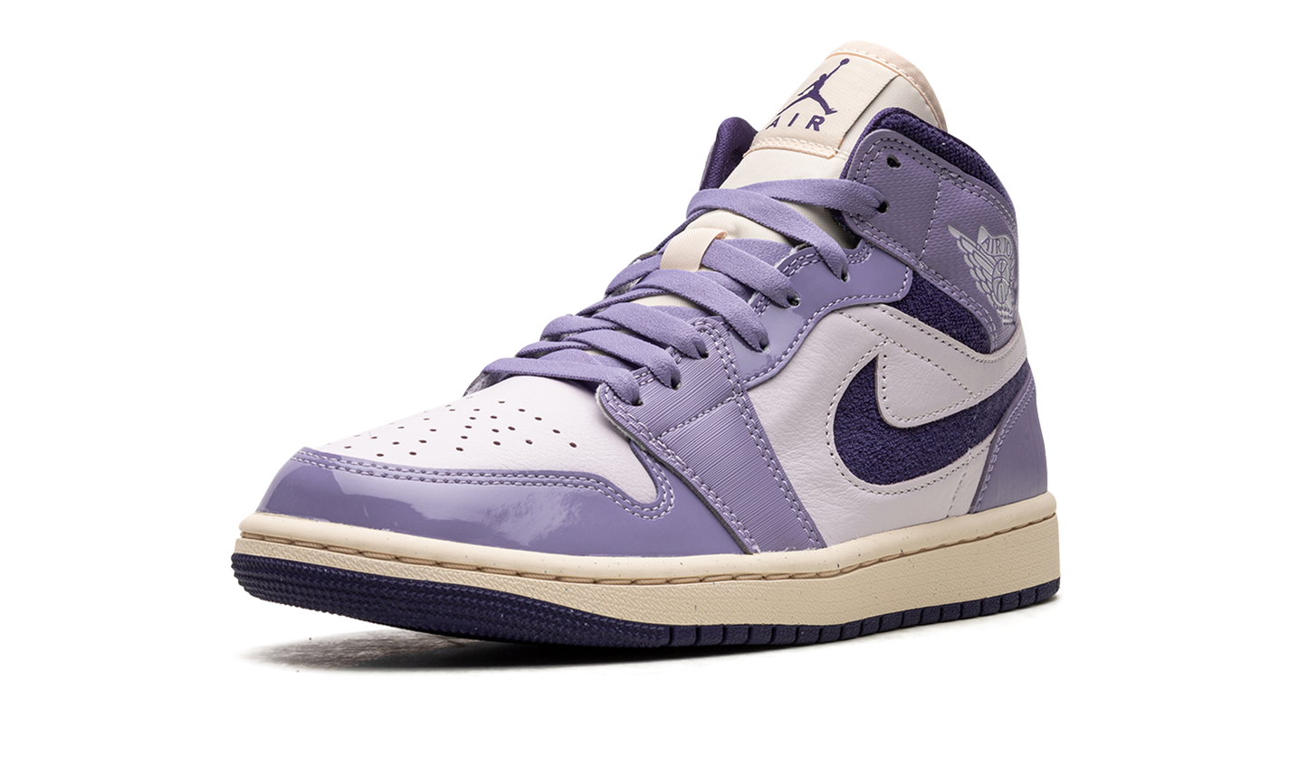 Air Jordan 1 Mid SE Chenille Sky J Light Purple