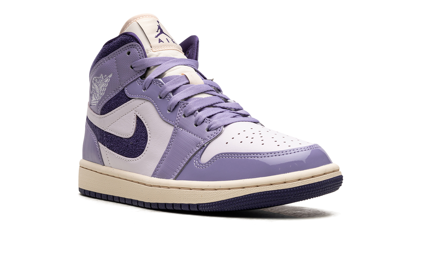 Air Jordan 1 Mid SE Chenille Sky J Light Purple