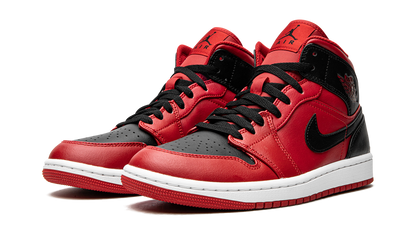 Air Jordan 1 Mid Reverse Bred (2021)