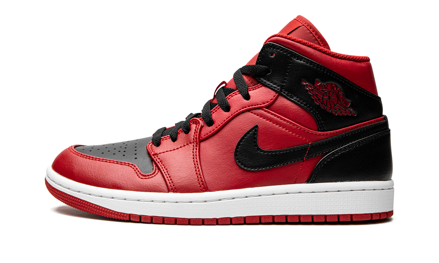 Air Jordan 1 Mid Reverse Bred (2021)