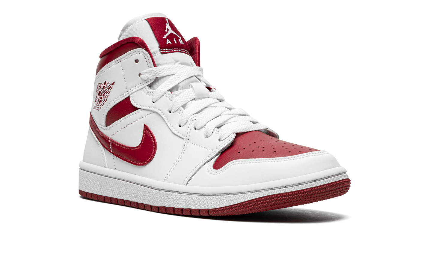 Air Jordan 1 Mid Reverse Chicago