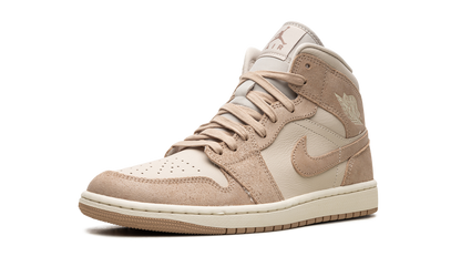 Air Jordan 1 Mid SE Legend Light Brown