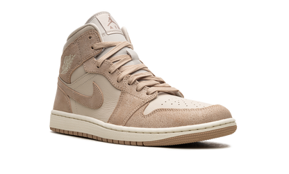 Air Jordan 1 Mid SE Legend Light Brown