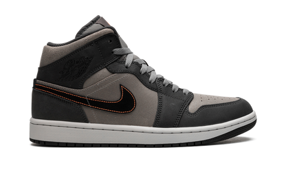 Air Jordan 1 Mid SE Night Stadium
