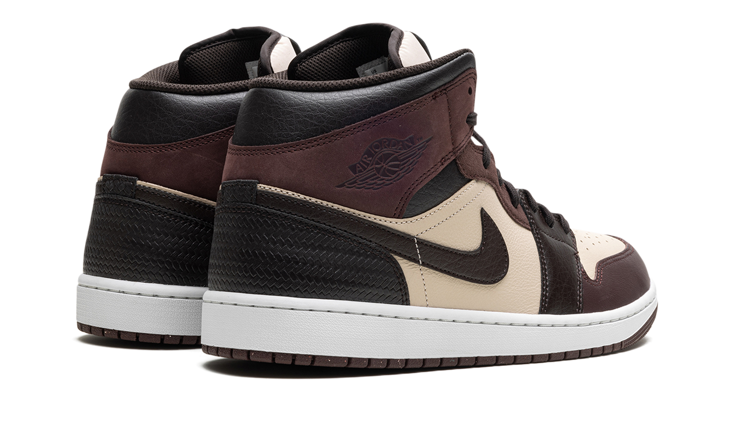 Air Jordan 1 Mid SE Paris YMCA