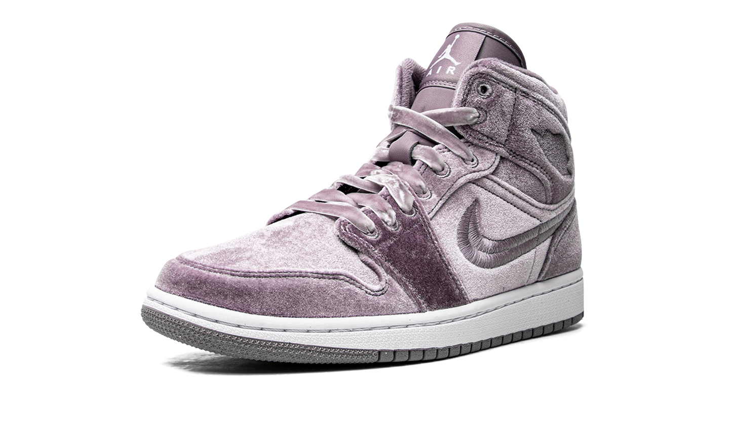 Air Jordan 1 Mid SE Purple Velvet