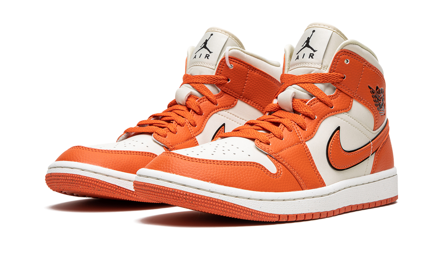 Air Jordan 1 Mid SE Sport Spice
