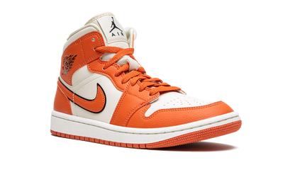 Air Jordan 1 Mid SE Sport Spice