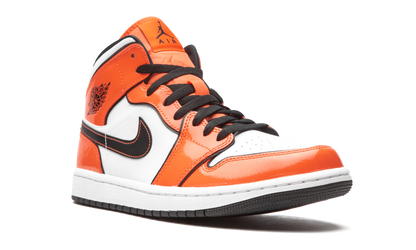 Air Jordan 1 Mid SE Turf Orange