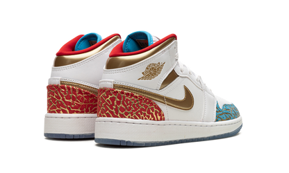 Air Jordan 1 Mid Sneaker School NC to Chicago