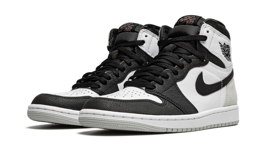 Air Jordan 1 Retro High OG Bleached Coral