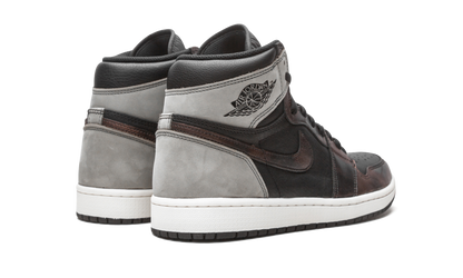 Air Jordan 1 Retro High Light Army Rust Shadow Patina