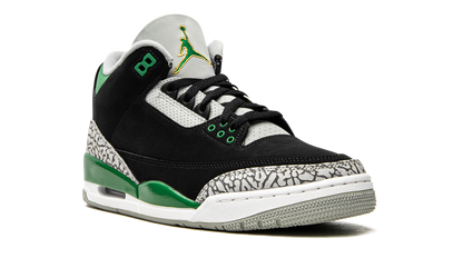 Air Jordan 3 Retro Pine Green