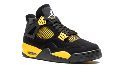 Air Jordan 4 Retro Thunder (2023)