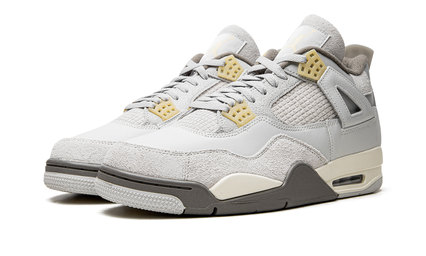 Air Jordan 4 Retro SE Craft Photon Dust