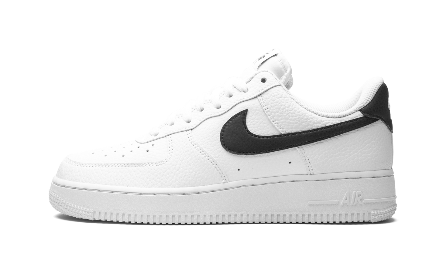 Nike Air Force 1 Low '07 White Black Pebbled Leather