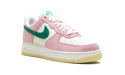 Nike Air Force 1 Low '07 LV8 Medium Soft Pink Malachite