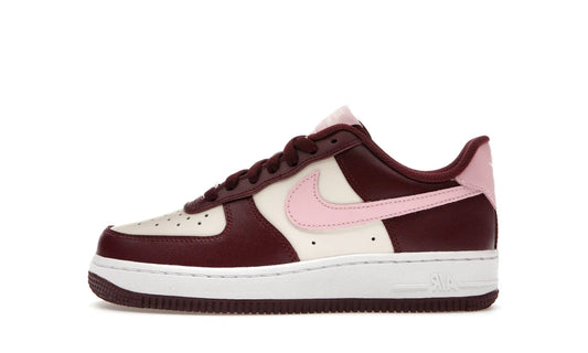 Nike Air Force 1 Low '07 Valentineâs Day (2023)