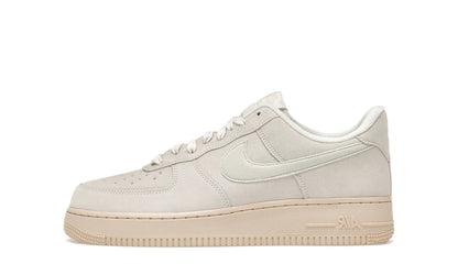 Nike Air Force 1 Low Winter Premium Summit White Suede