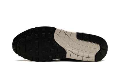 Nike Air Max 1 Coconut Milk Burgundy Crush Navy