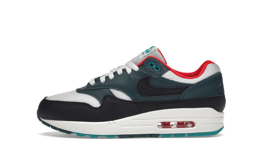 Nike Air Max 1 LeBron James Liverpool F.C.